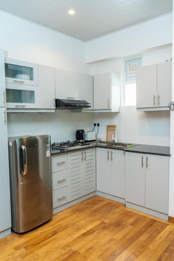 The Greens Luxury Apartment Νουβάρα Ελίγια Εξωτερικό φωτογραφία