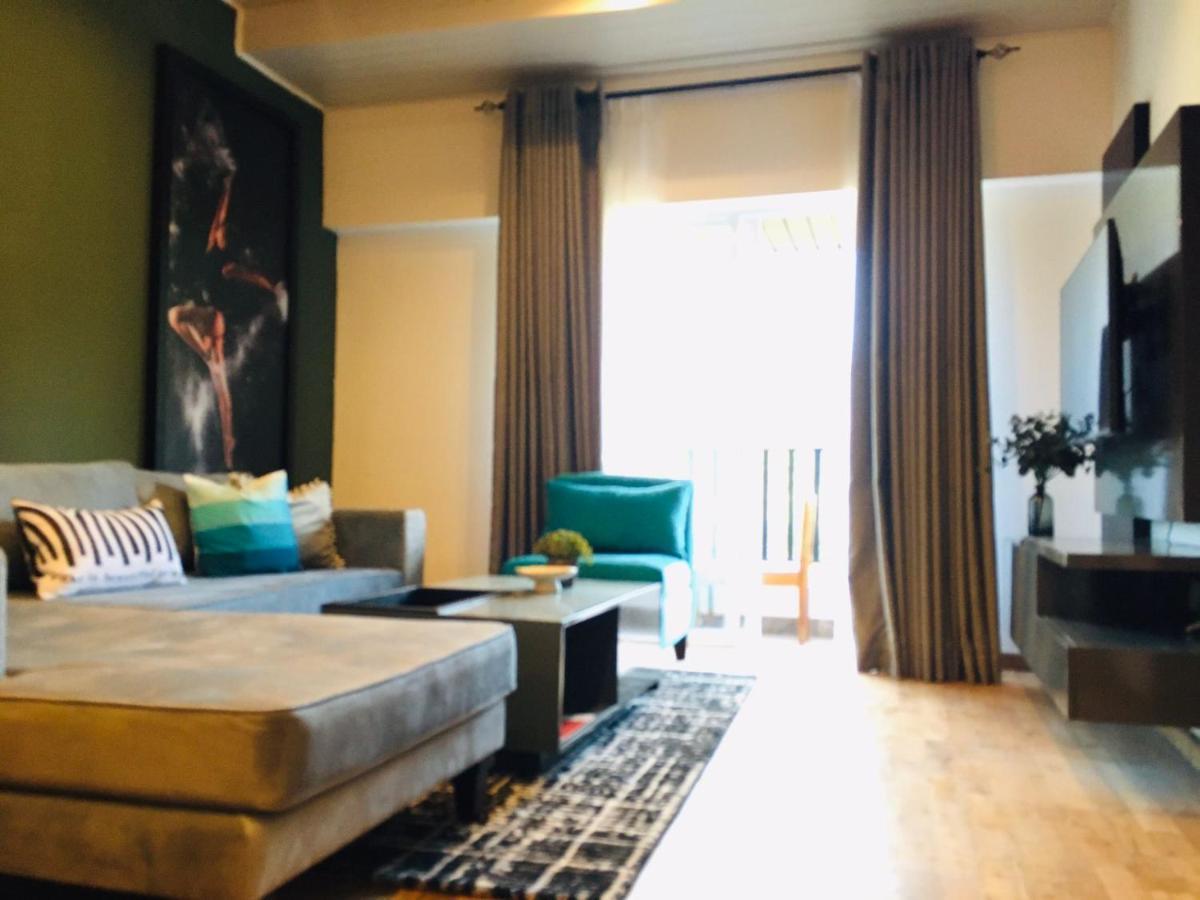 The Greens Luxury Apartment Νουβάρα Ελίγια Εξωτερικό φωτογραφία